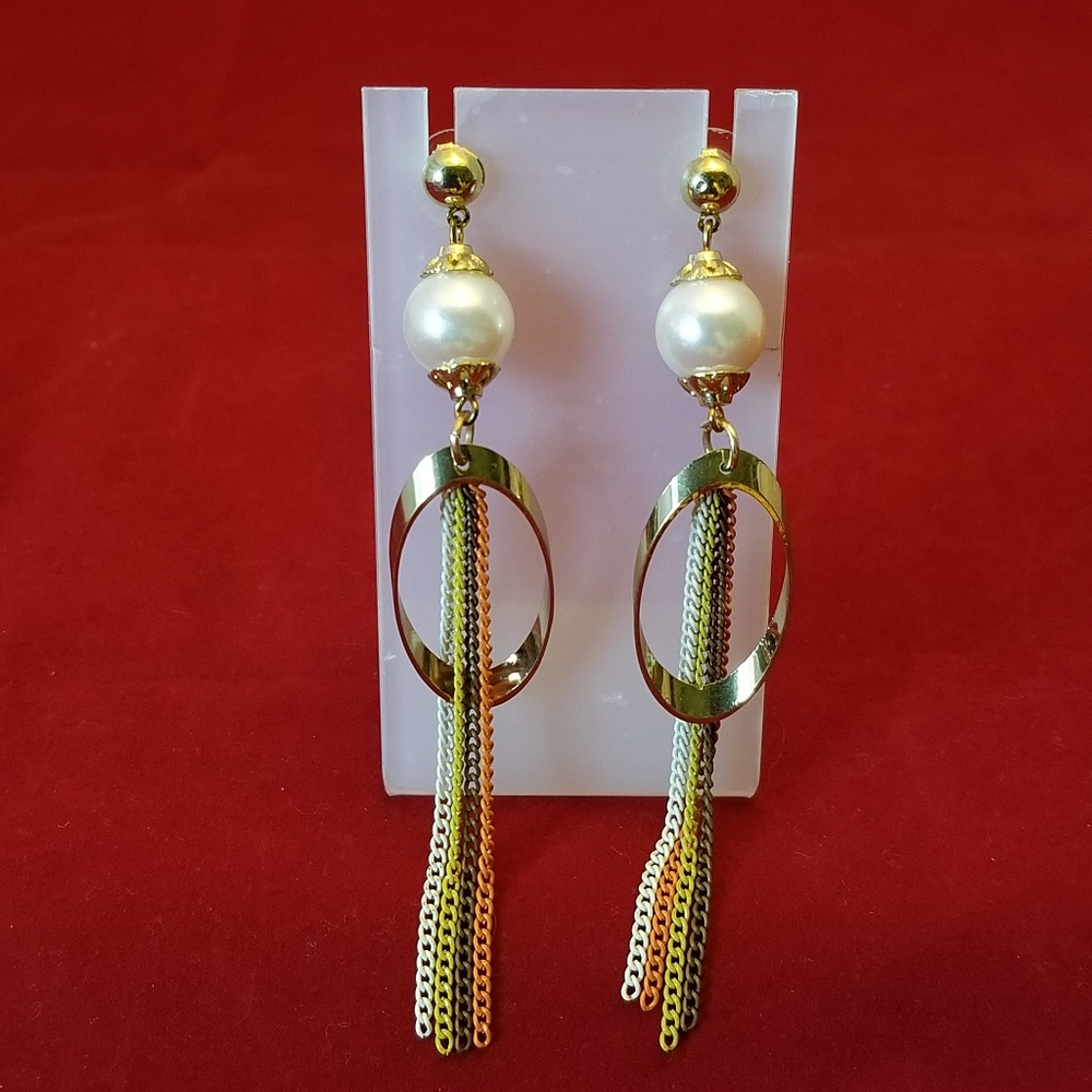 Cloie Pearl Top Metal Chain Fringe Earrings